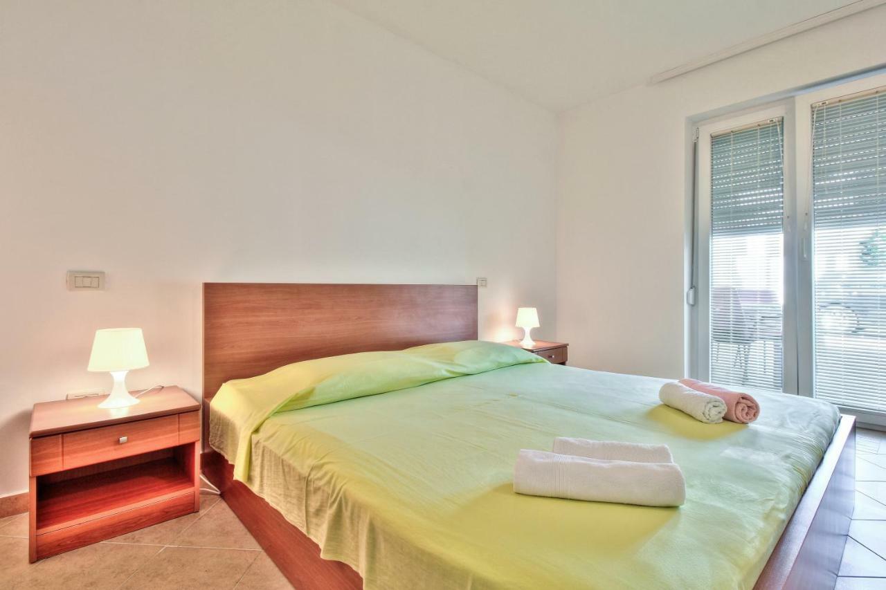 Apartment Katarina Crveni Vrh Exteriér fotografie