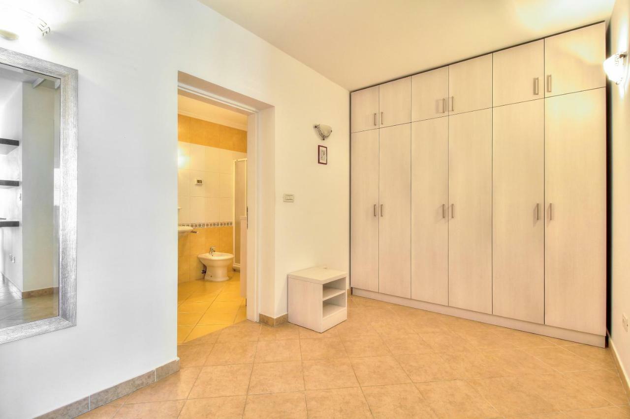 Apartment Katarina Crveni Vrh Exteriér fotografie
